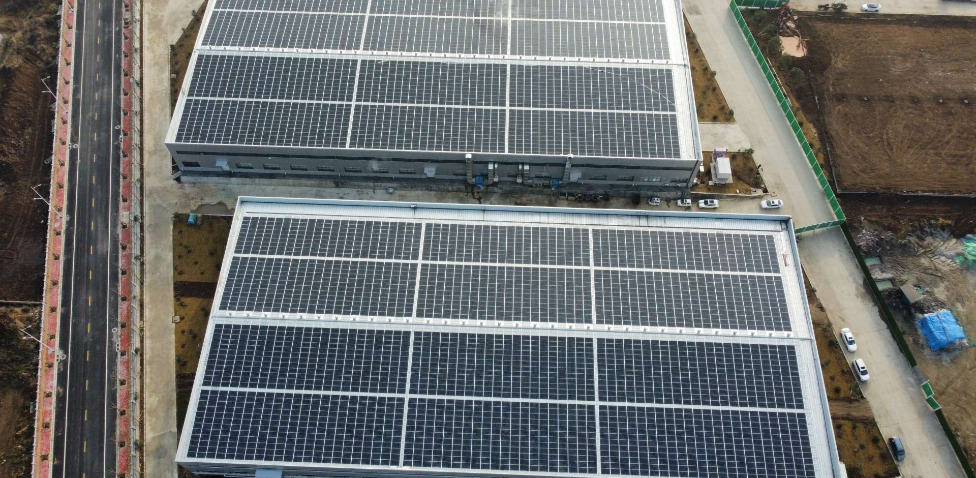 1920-2021年3月，，，，，，，，河南唐河县 中部食物城BIPV光伏项目，，，，，，，，装机量1.8MW，，，，，，，，年发电200万度，，，，，，，，知足45%用电需求.jpg